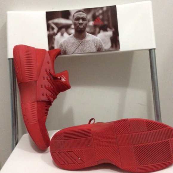 DAME 3 - Picture 3 of 3